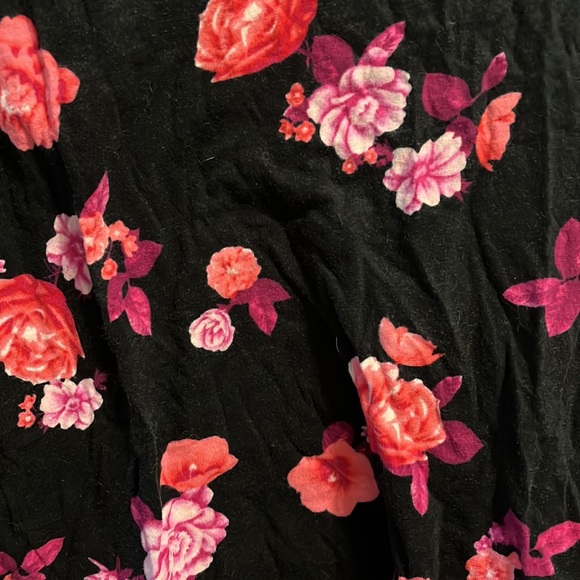 Pink Tee - Picture 3 of 4